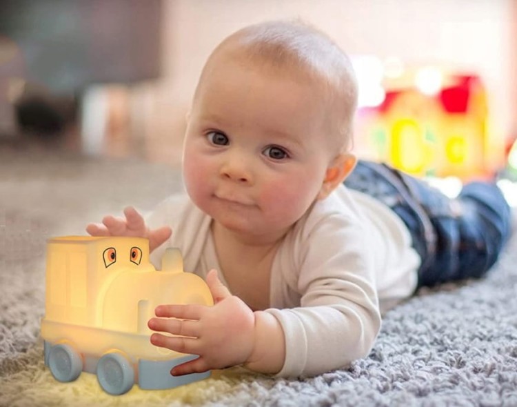LAMPKA NOCNA DZIECI POCIĄG CIUCHCIA LED SILIKONOWA - zdjęcie 3